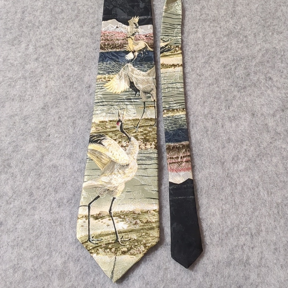 Endangered Species Thacho 100% Silk Neck Tie